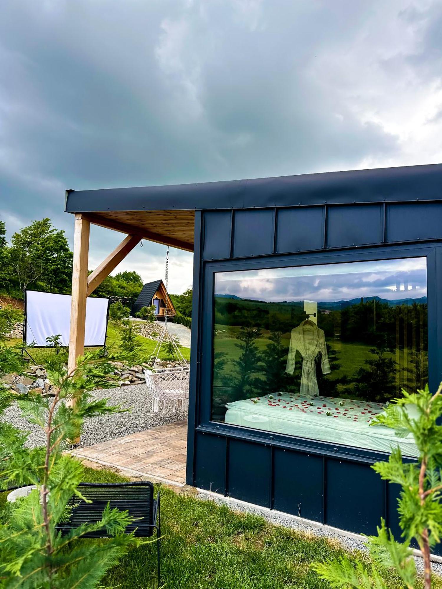 Kubiq Transalpina Villa Petresti Dış mekan fotoğraf