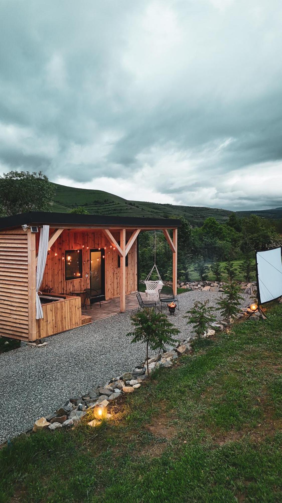 Kubiq Transalpina Villa Petresti Dış mekan fotoğraf