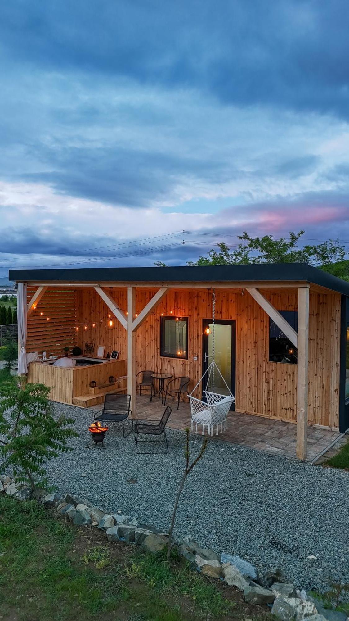 Kubiq Transalpina Villa Petresti Dış mekan fotoğraf